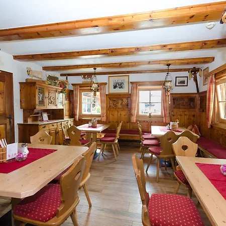 Bed & Breakfast Alpengasthof Enzianhof 3*